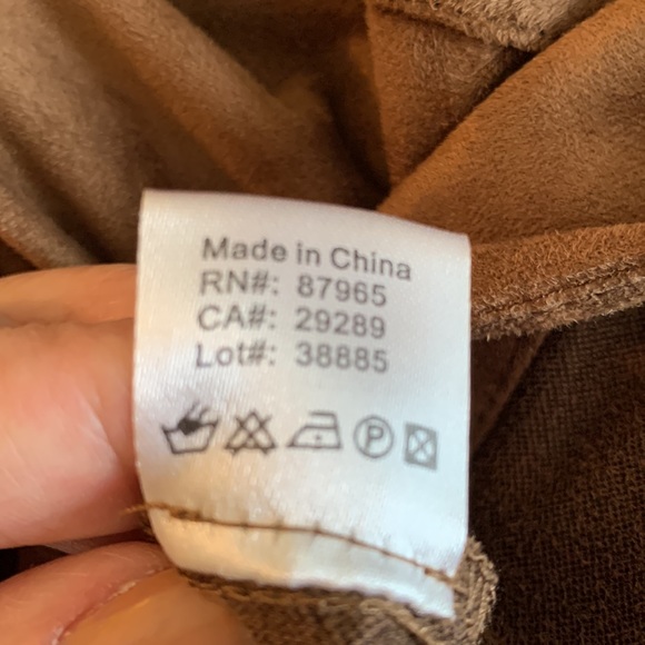 ELAN. Faux Suede camel brown bell bottoms. Zipper on side. - Picture 9 of 13